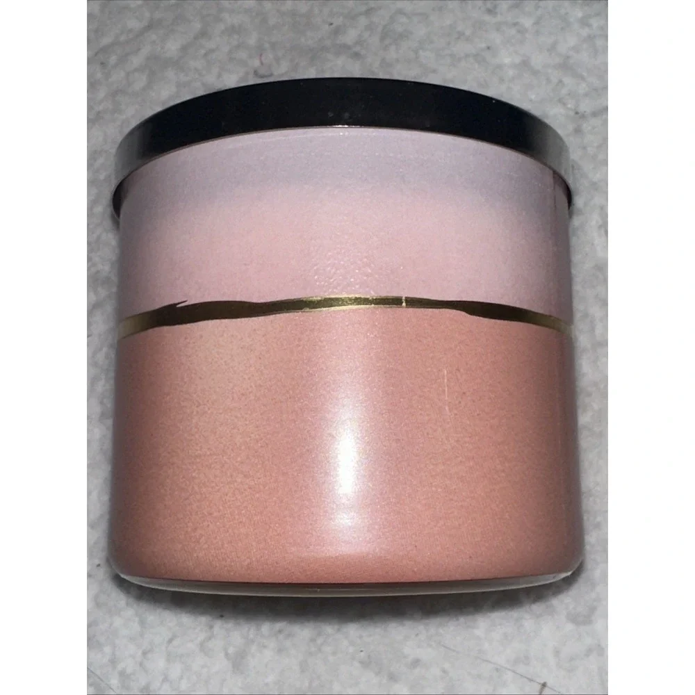 White Barn Bath & Body Works Champagne Toast 3-Wick Scented Candle 14.5oz Pink